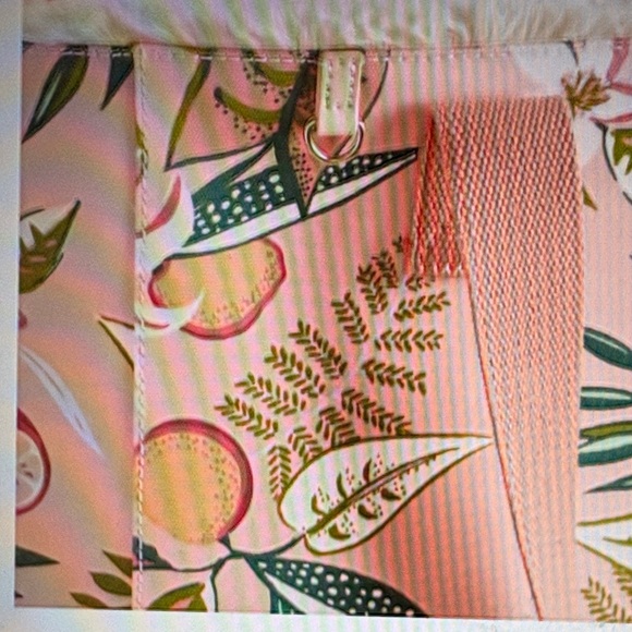 Spartina 449 - Pink Lemonade Beach Tote; Like New; Used Once - Picture 3 of 11